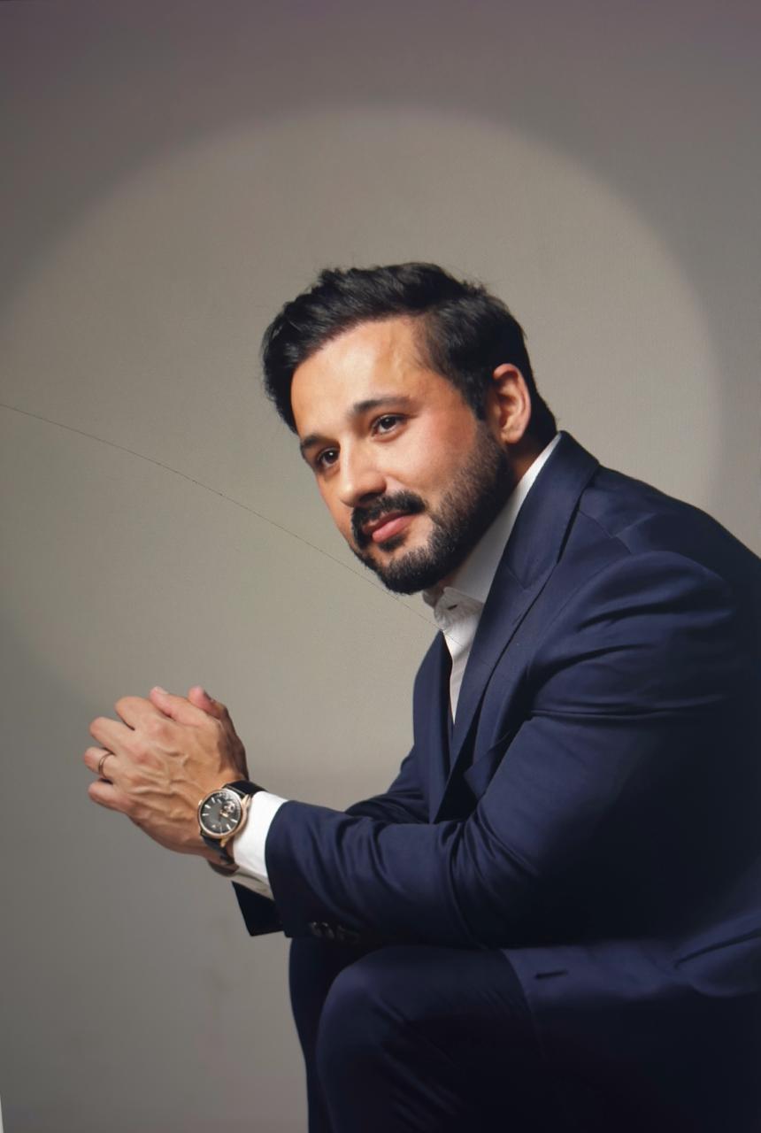 Dr. Anderson Del Grosso, médico especialista em transplante capilar na BOSS Hair Institute